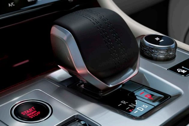 8-speed automatic transmission and all-wheel drive for an incredibly responsive, smooth and efficient drive.